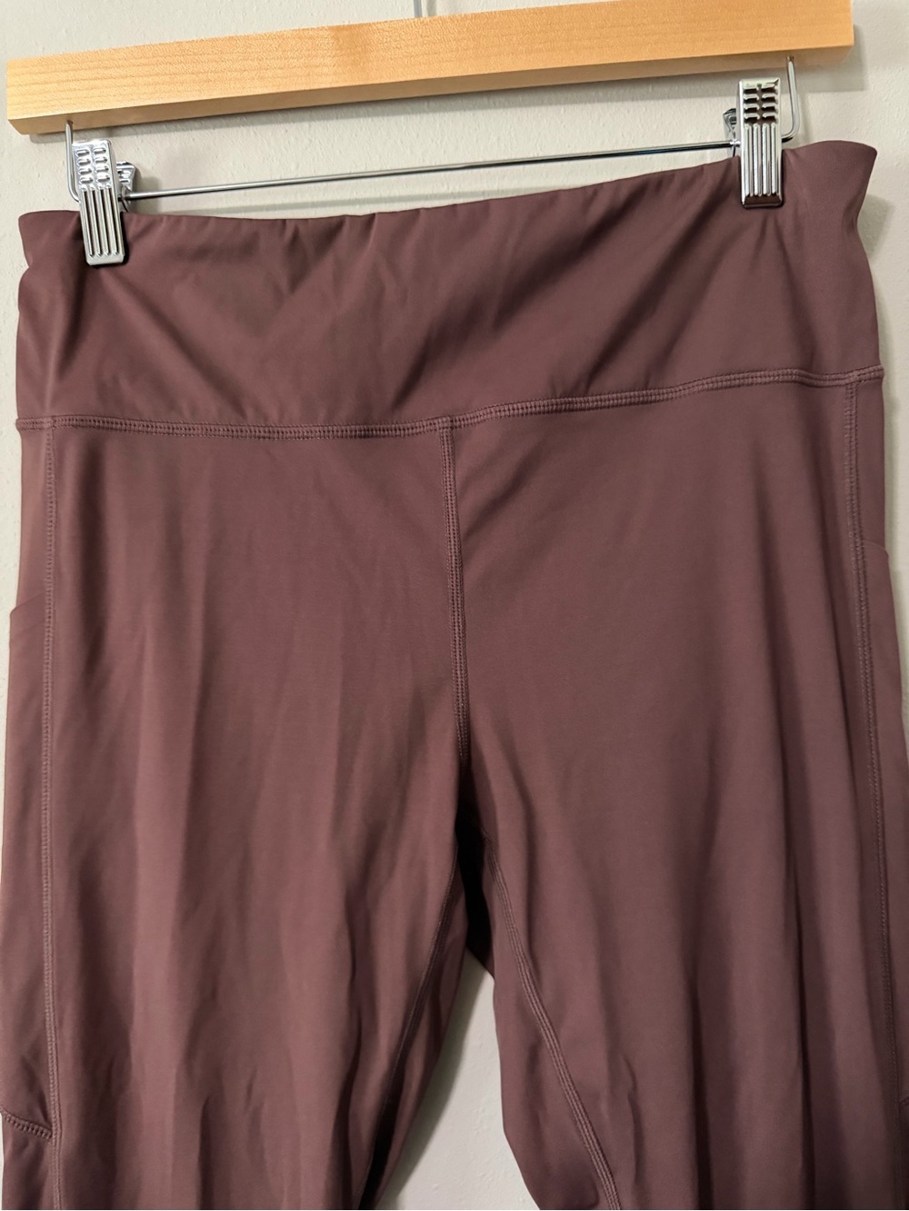 Vuori Women’s Pocket Leggings Size Large Athletic Yoga Running Athleisure - Picture 2 of 6